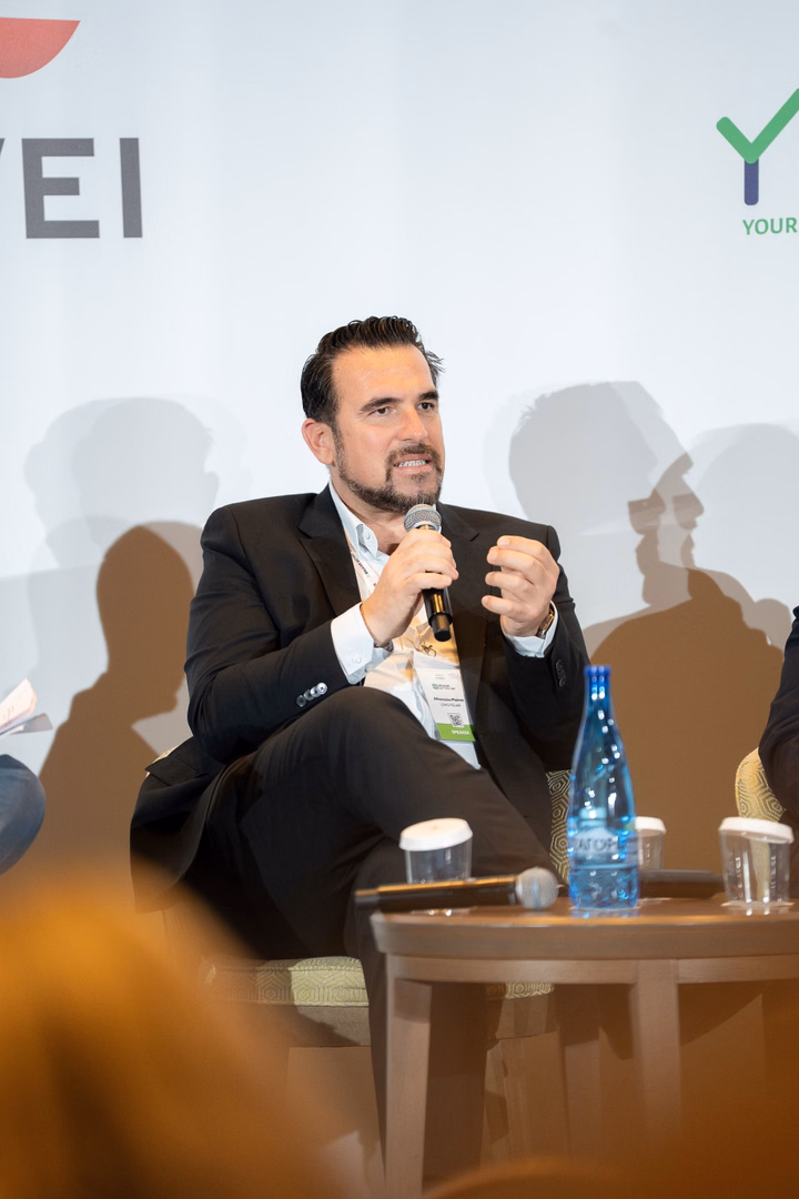Athanasios Plainos speaking at Balkan Battery Day.