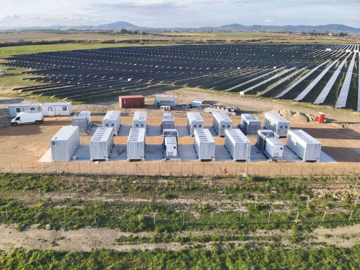 LONGi battery energy storage system installed at a solar power plant in Montalto, Italy.